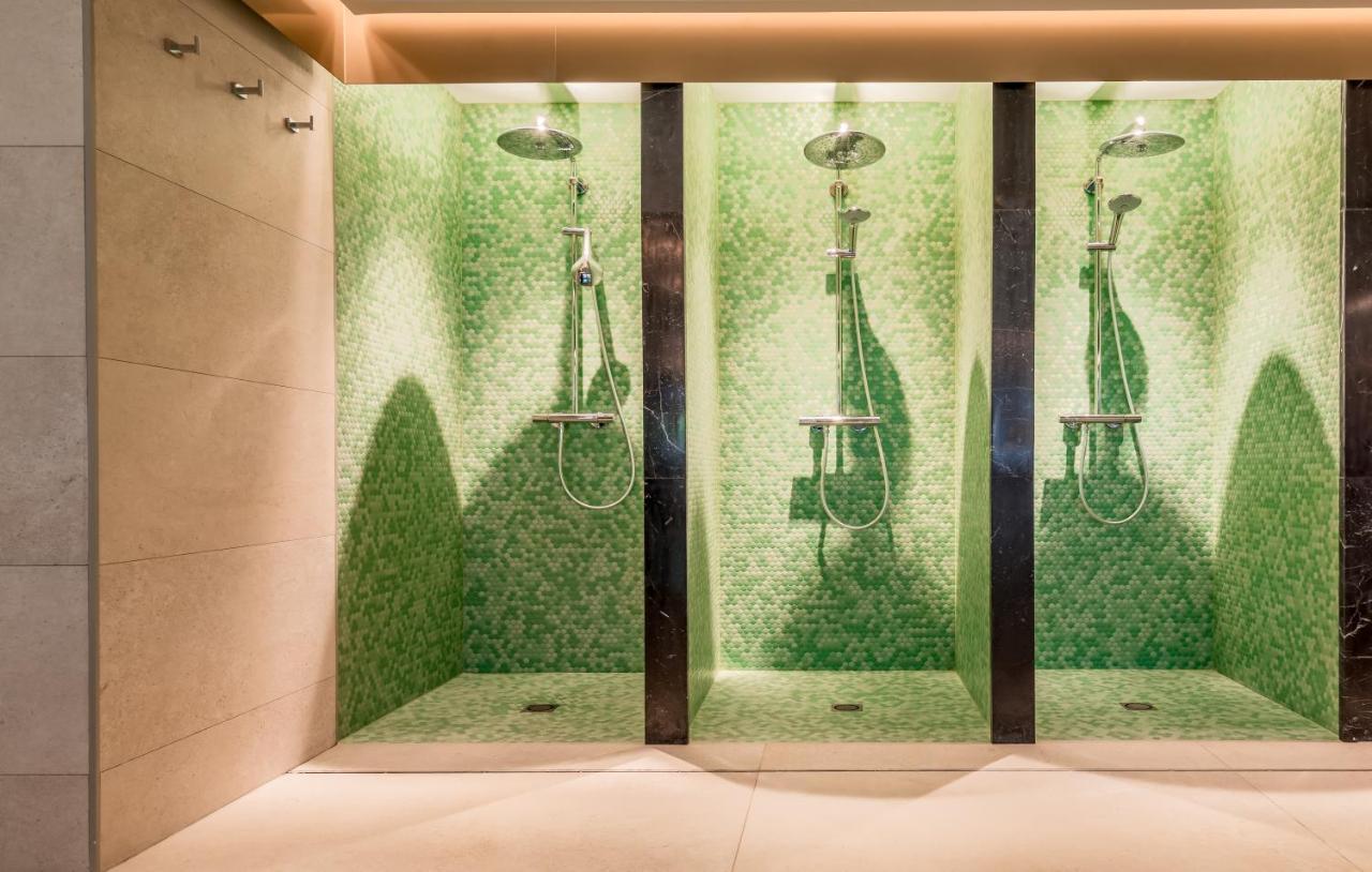 Hotel Barcelo La Nucia Palms Exterior foto Shower room
