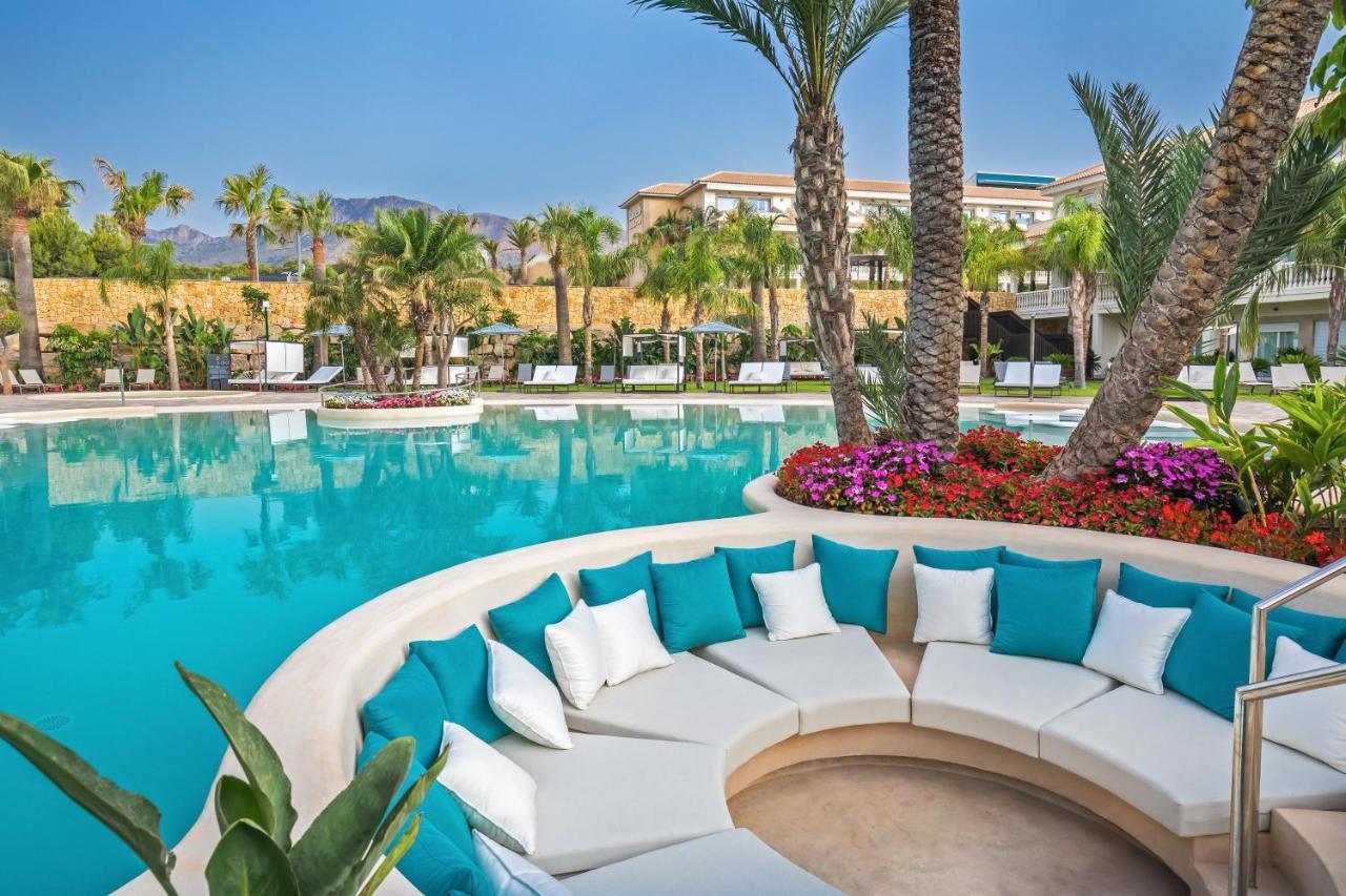 Hotel Barcelo La Nucia Palms Exterior foto The resort's main pool